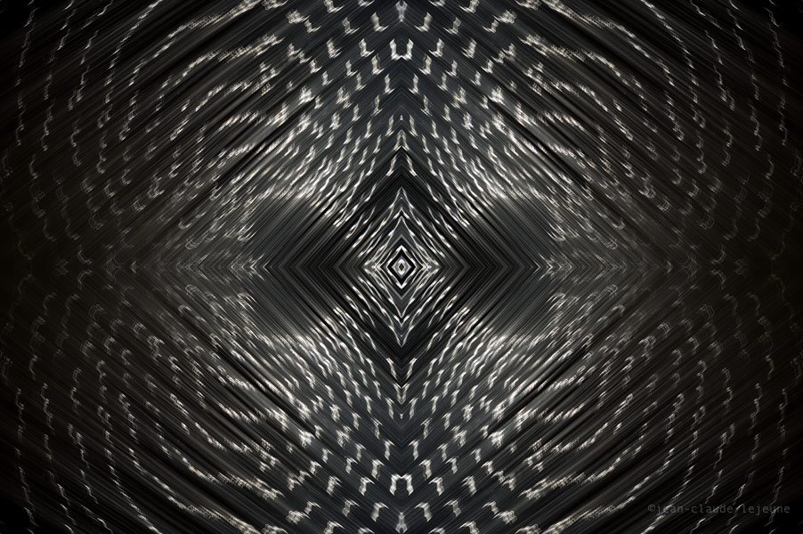 Digital manipulation based on Tobias Putrih's work